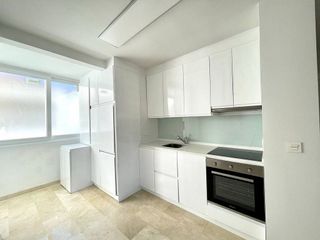 Ático en alquiler en Nueva Andalucía centro en Marbella