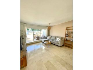 Ático en alquiler en Nueva Andalucía centro en Marbella