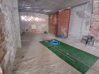 Local comercial en venta en Ogíjares