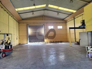 Nave industrial en venta en Yuncos