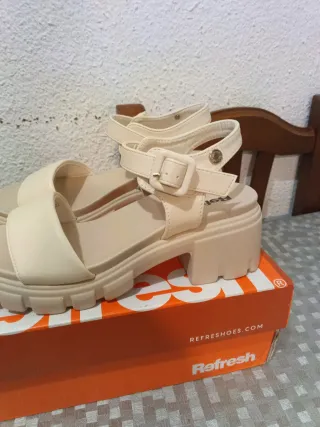 Sandalias Refresh Beige