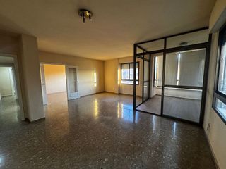 Piso en alquiler en Huerta Rosales - Valdepasillas en Badajoz