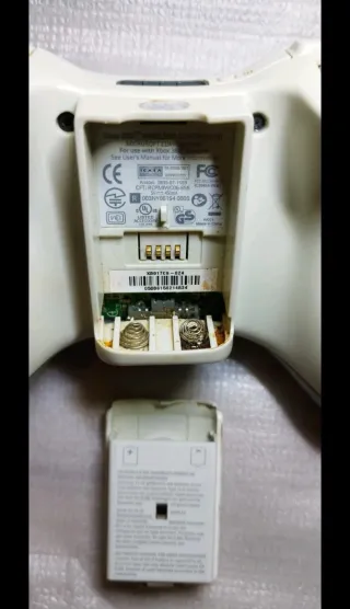 2 Controller Xbox 360 + cover silicone