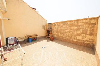 Casa adosada en venta en Tomelloso