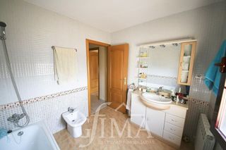 Casa adosada en venta en Tomelloso