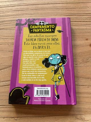 Campamento fantasma. ¡Unas vacaciones de miedo!