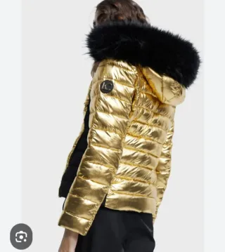 Parka Lola Casademunt dorada y negra