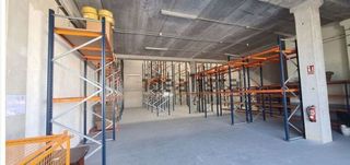 Nave industrial en venta en Abrera