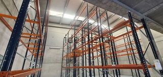 Nave industrial en venta en Abrera