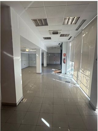 Local comercial en alquiler en Valderas - Los Castillos en Alcorcón