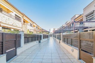 Casa adosada en venta en Angustias - Chana - Encina en Granada