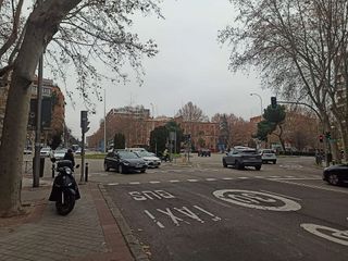 Bar en venta en Pacífico en Madrid