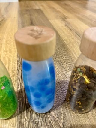 Botellas sensoriales Montessori Petit Boum