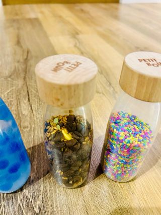Botellas sensoriales Montessori Petit Boum
