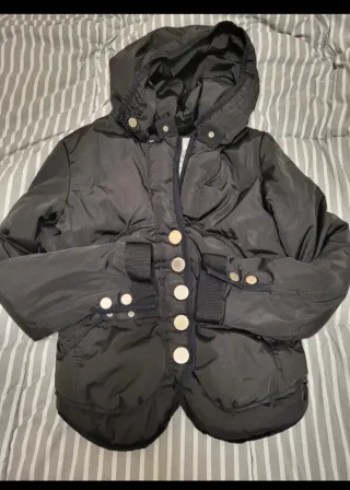 Giubbino donna nero con bottoni marca guxy