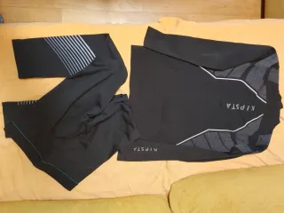 Conjunto Térmico Kipsta Negro Talla 7-10 años