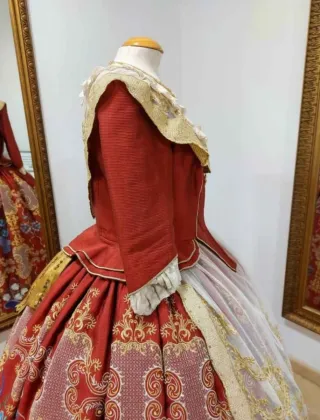 Traje de Fallera Bordado