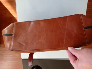 Maletín piel rosa de los vientos grabada