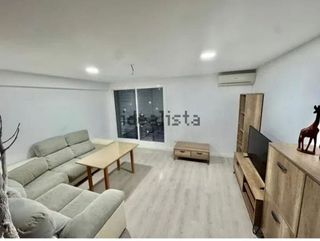 Casa adosada en alquiler en Ctra de Sevilla - Ronda sur en Badajoz