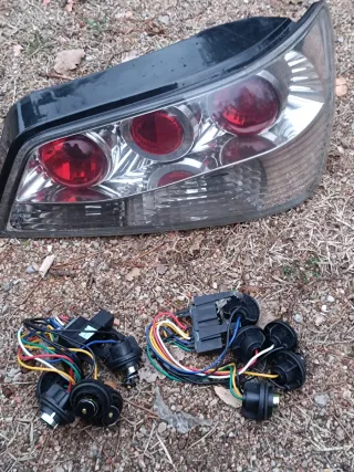 Peugeot 306, Pilotos, faros tipo Lexus Homologado