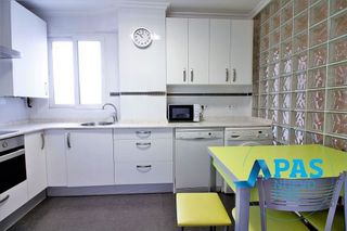 Piso en alquiler en Numancia - San Fernando en Santander