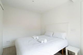 Piso en alquiler en Castillejos en Madrid