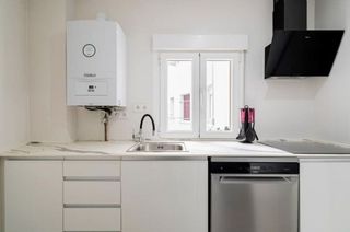 Piso en alquiler en Castillejos en Madrid