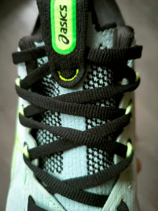 ASICS GEL-NIMBUS 28 – Talla 43.5 (Con etiquetas)