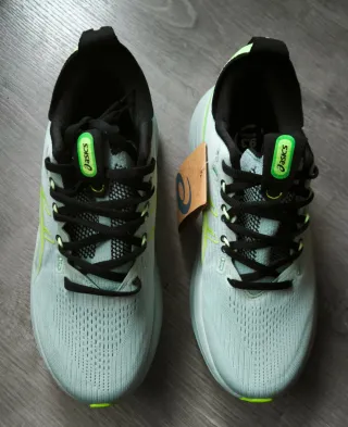 ASICS GEL-NIMBUS 28 – Talla 43.5 (Con etiquetas)