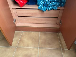 Armadio in ciliegio a 6 ante