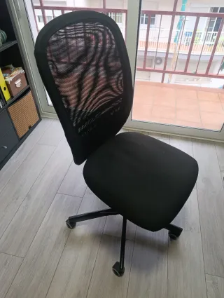 Silla de escritorio IKEA FLINTAN Negra