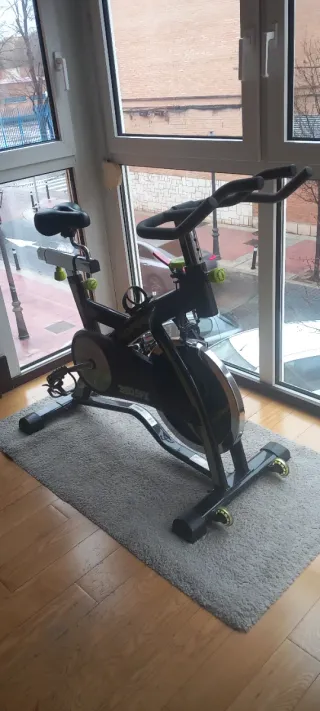 Bicicleta de Spinning Negra