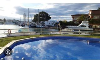 Piso en venta en Santa Margarida en Roses