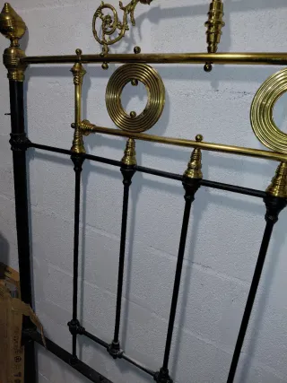 Cabecero antiguo forja y bronce