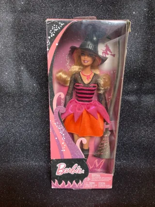 Barbie Halloween 2011 NRFB