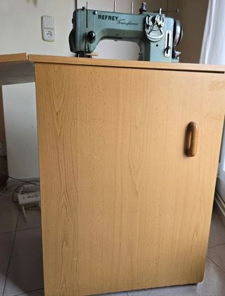 Máquina de coser Refrey Transforma