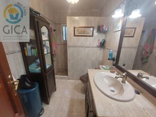 Chalet en venta en La Granja-La Colina-Los Pastores en Algeciras