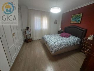 Chalet en venta en La Granja-La Colina-Los Pastores en Algeciras