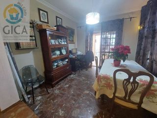 Chalet en venta en La Granja-La Colina-Los Pastores en Algeciras