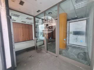 Local comercial en venta en Antigua Estación FFCC - San Agustín en Burgos