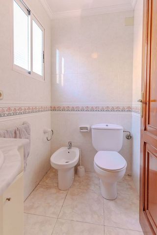 Casa adosada en venta en Oliva pueblo en Oliva