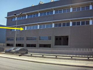 Local comercial en venta en Avda. de Abril. - 9 de octubre en Sagunto