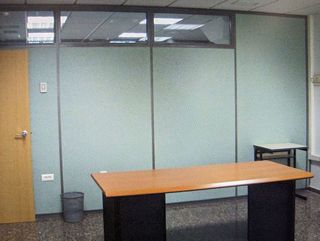 Local comercial en venta en Avda. de Abril. - 9 de octubre en Sagunto