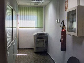 Local comercial en venta en Avda. de Abril. - 9 de octubre en Sagunto