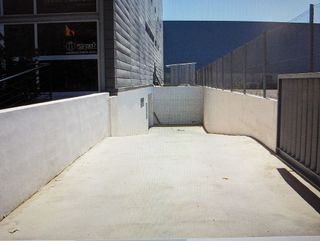 Local comercial en venta en Avda. de Abril. - 9 de octubre en Sagunto