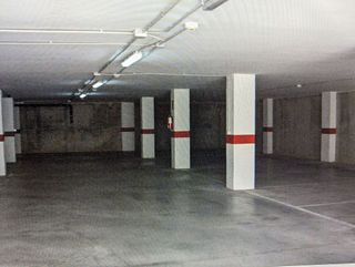 Local comercial en venta en Avda. de Abril. - 9 de octubre en Sagunto