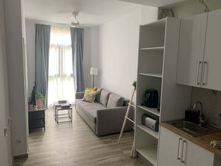 Piso en alquiler en Apóstol Santiago en Madrid