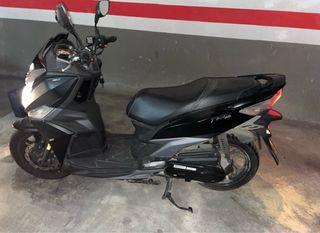 Ciclomotor SYM YET 50cc 2 años