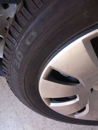 Llantas y neumáticos de invierno