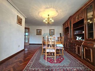 Piso en venta en Posío en Ourense